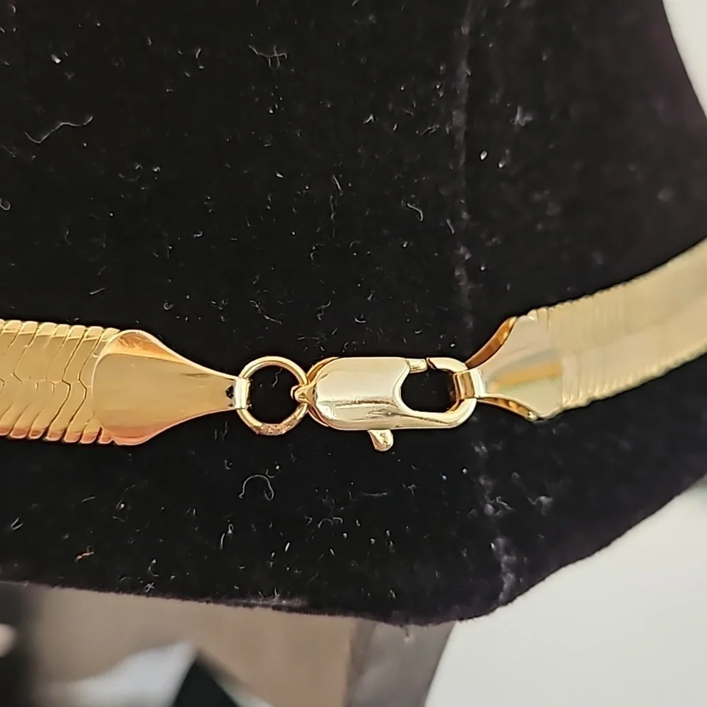 WIDE HERRINGBONE Goldtone 19 1/2